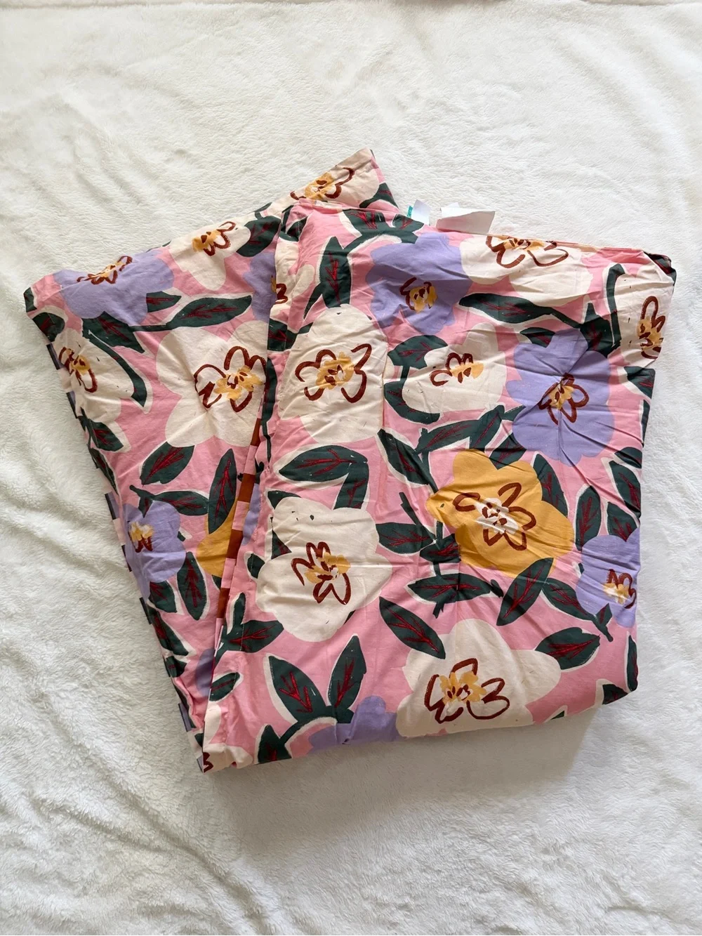 Pillowfort Reversible Comforter Vibrant Floral and Plaid Toddler Bed Size